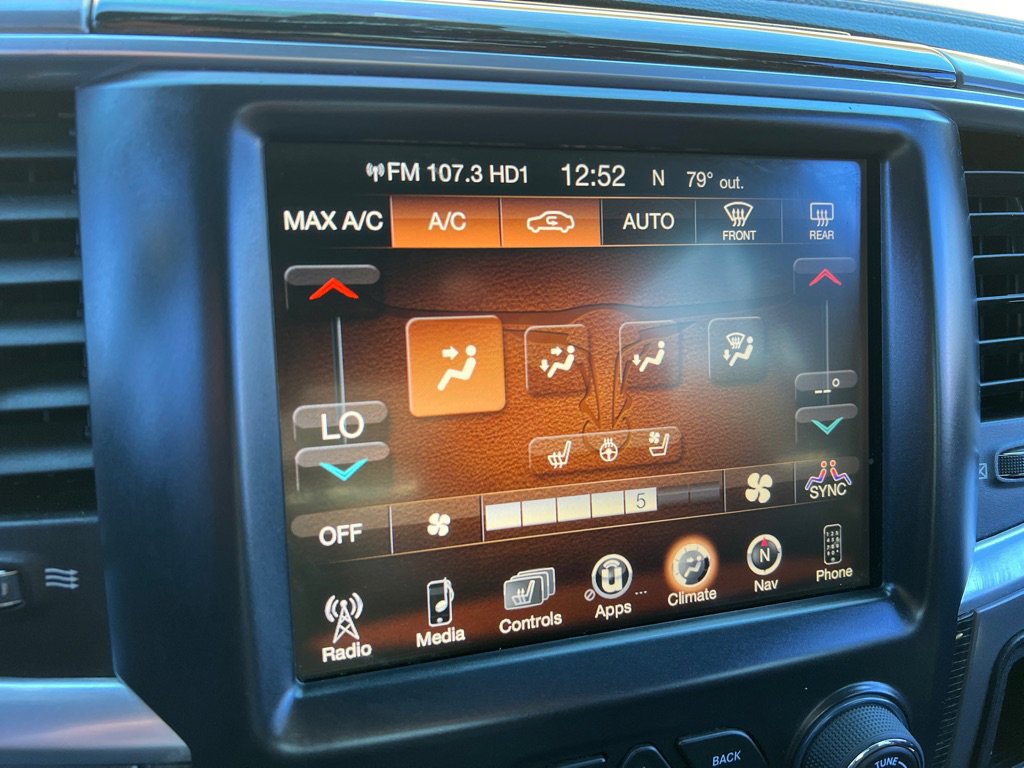 Used 2018 RAM 3500 Laramie Longhorn w/ Max Tow Package image 26