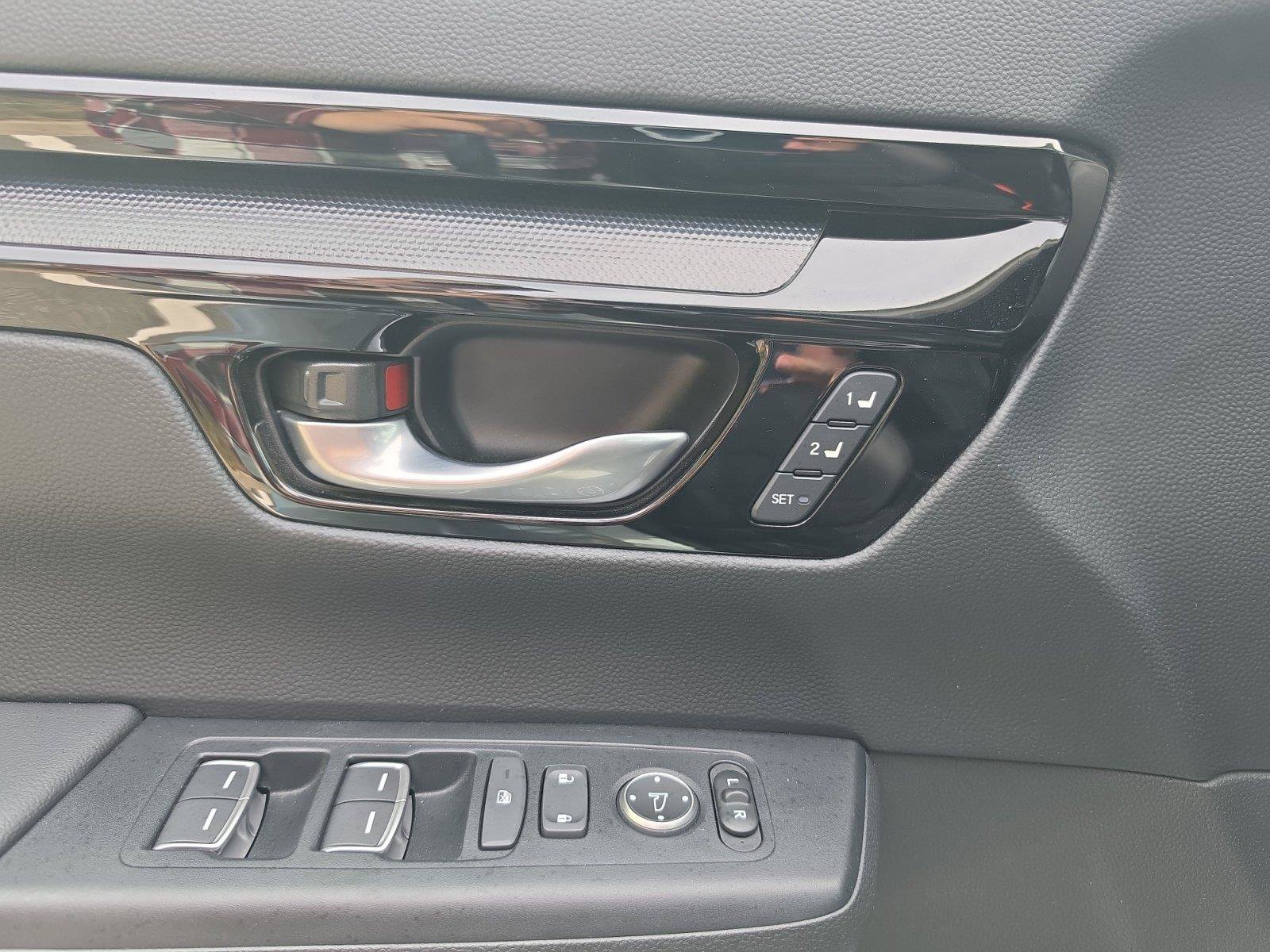 Used 2024 Honda CR-V Sport Touring image 11