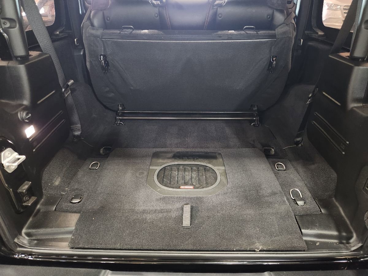 Used 2022 Jeep Wrangler Rubicon AWD/4WD image 50