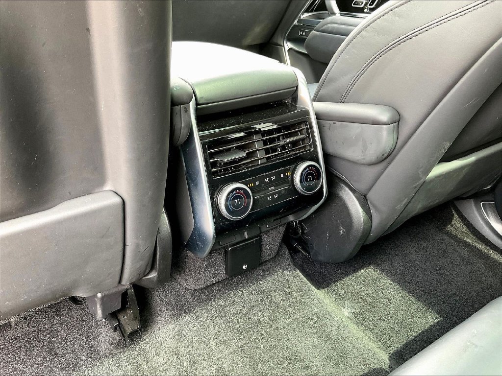 Used 2023 Land Rover Range Rover Long Wheelbase SE AWD/4WD image 10
