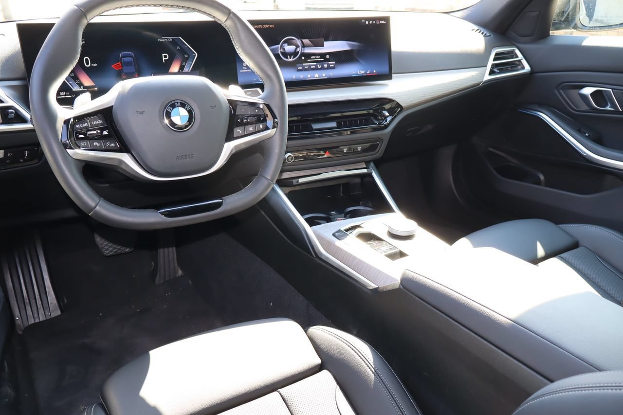 Used 2026 BMW 330i xDrive Sedan AWD/4WD image 5