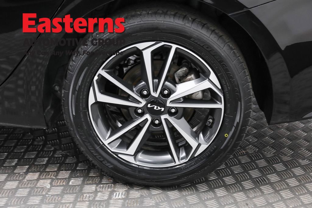 Used 2024 Kia Forte LXS image 33