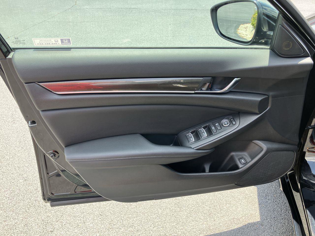 Used 2022 Honda Accord Sport Special Edition image 13