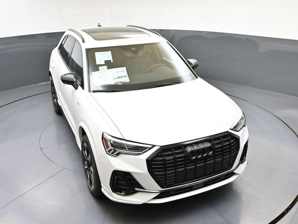 Used 2025 Audi Q3 2.0T Premium Plus w/ Premium Plus Package image 52