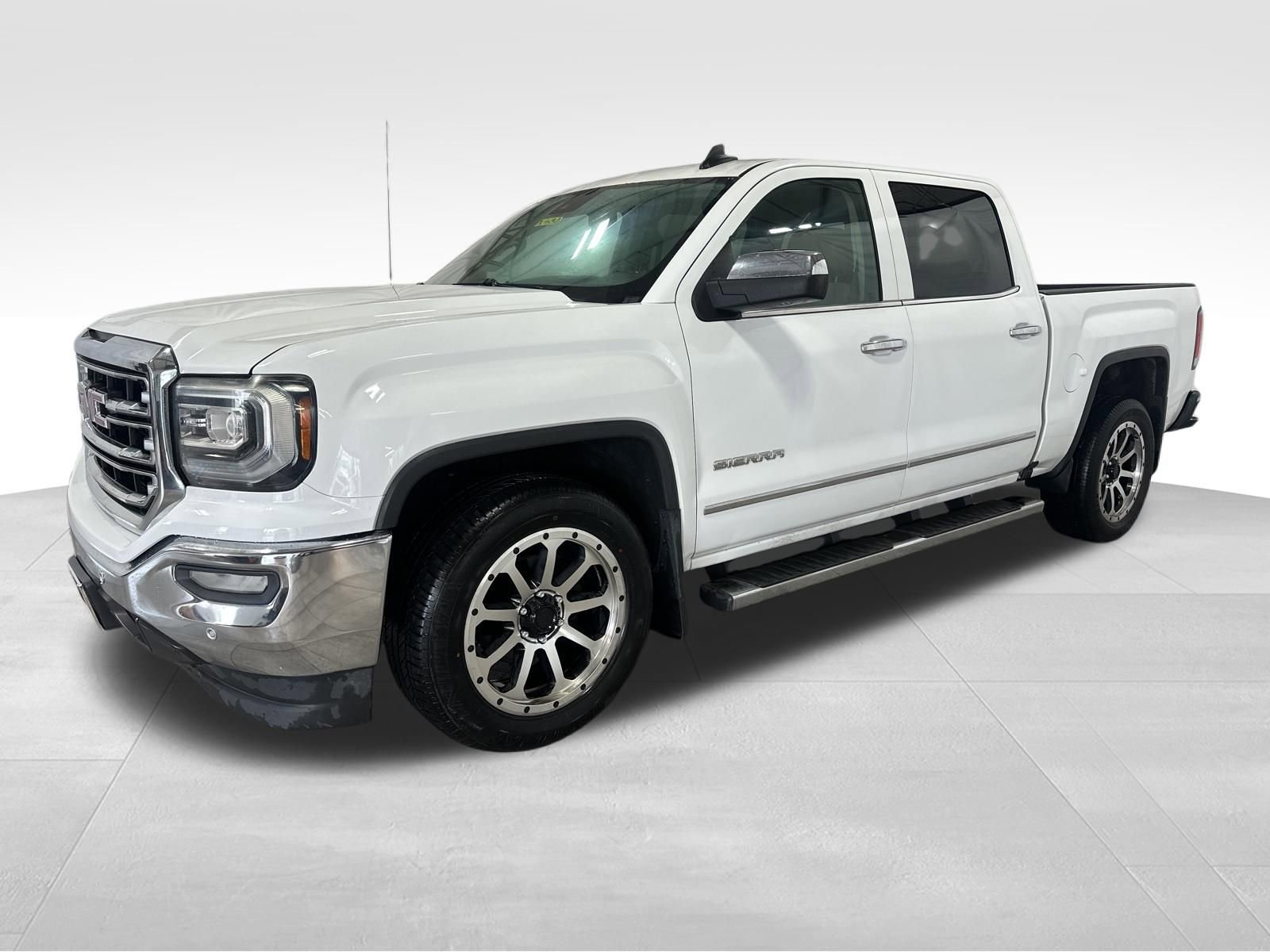 Used 2017 GMC Sierra 1500 SLT RWD image 1