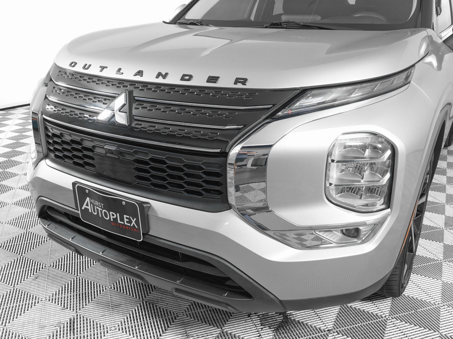 Used 2022 Mitsubishi Outlander ES image 27