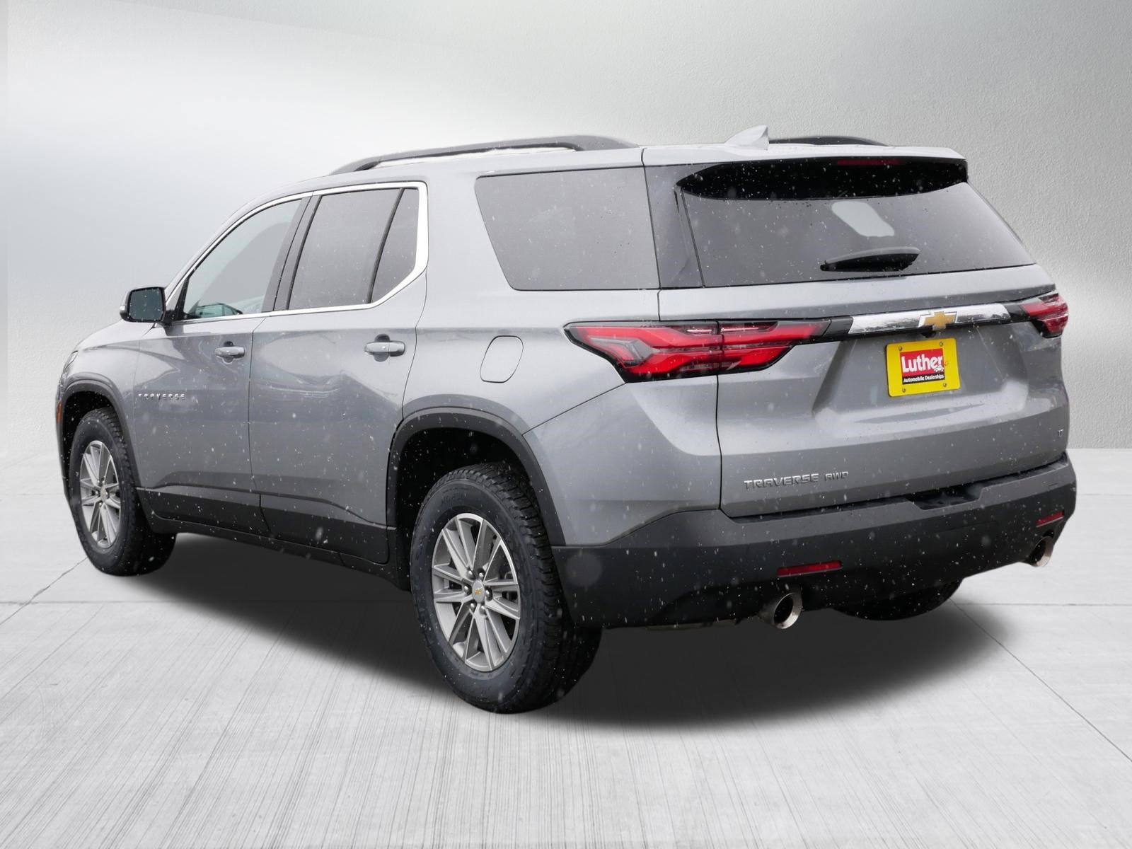 Used 2023 Chevrolet Traverse LT image 5