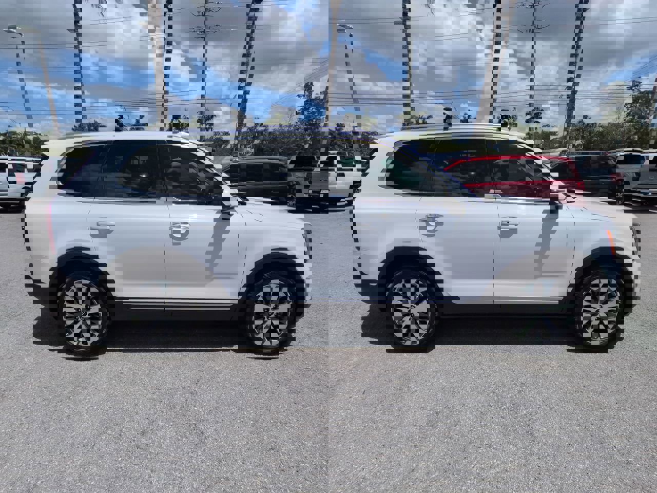 Used 2021 Kia Telluride S FWD image 4