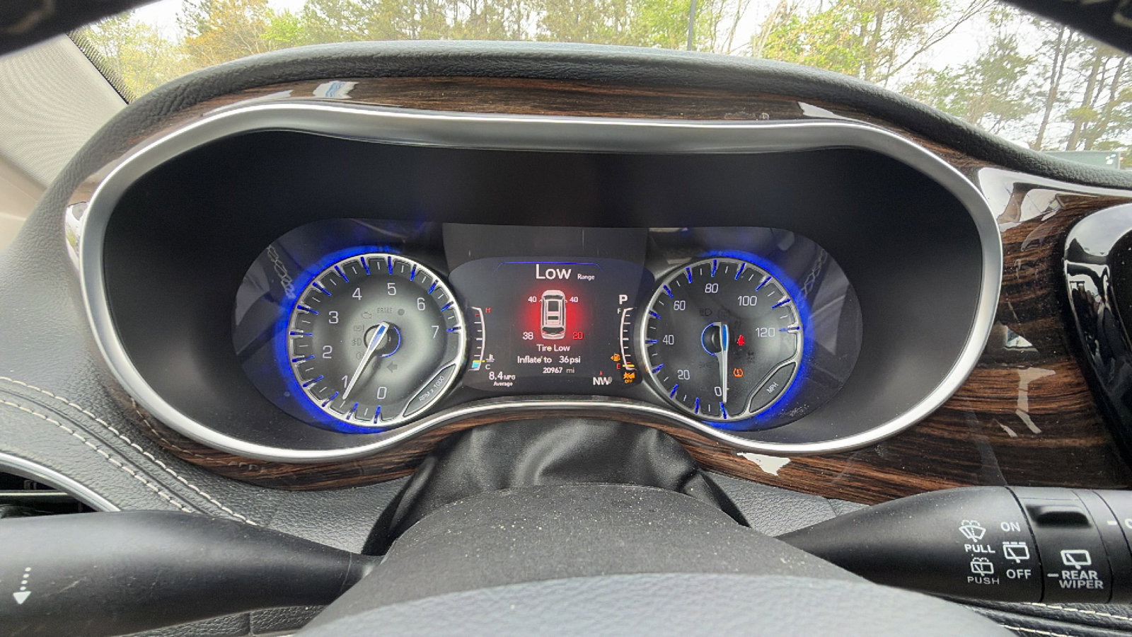 Used 2024 Chrysler Pacifica Limited image 29