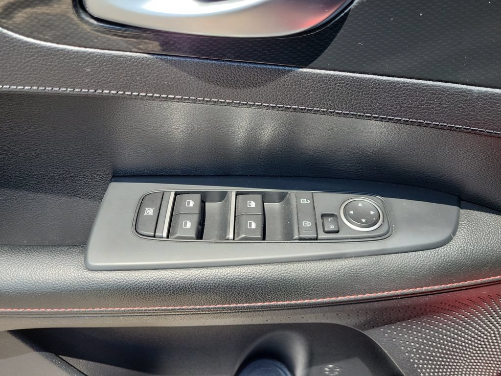 Used 2020 Kia Forte GT FWD image 11