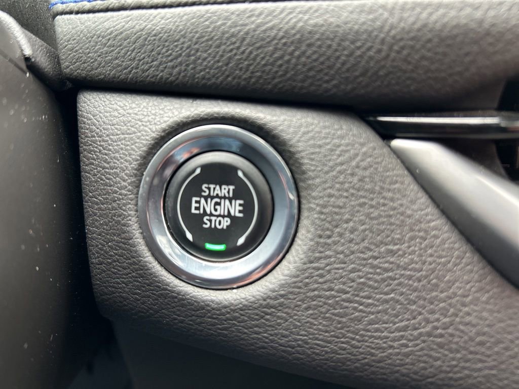 Used 2024 Cadillac XT4 Sport w/ Trailering Package image 16