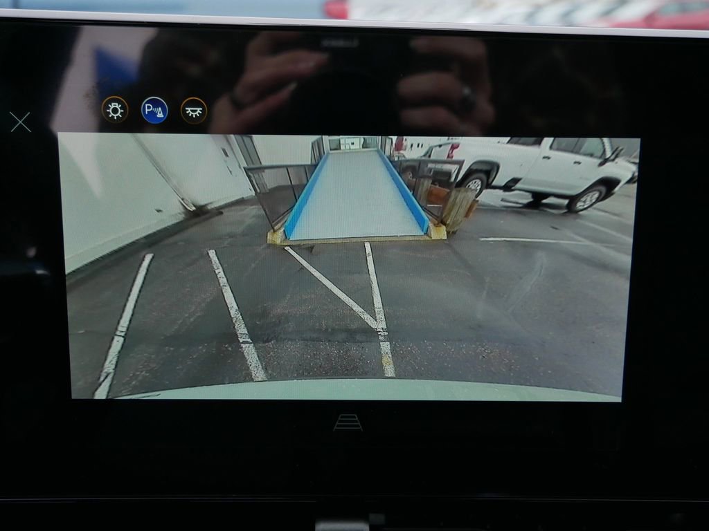 New 2026 Chevrolet Equinox LT w/ Convenience Package II image 25