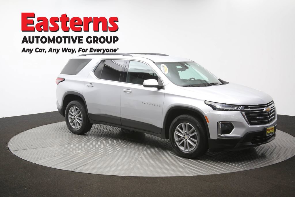 Used 2022 Chevrolet Traverse LT FWD image 49