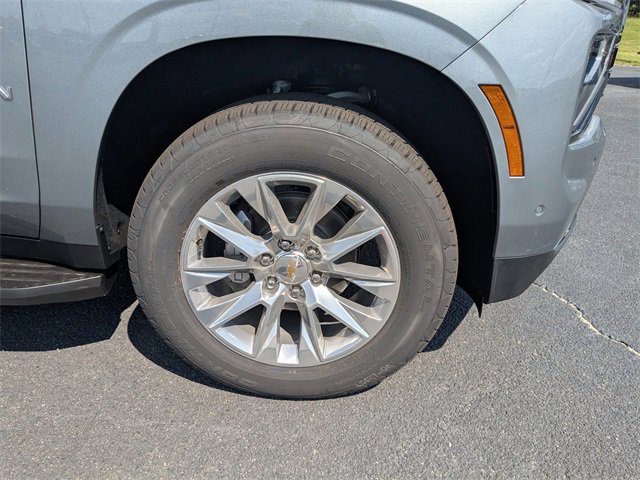 New 2025 Chevrolet Suburban Premier image 11
