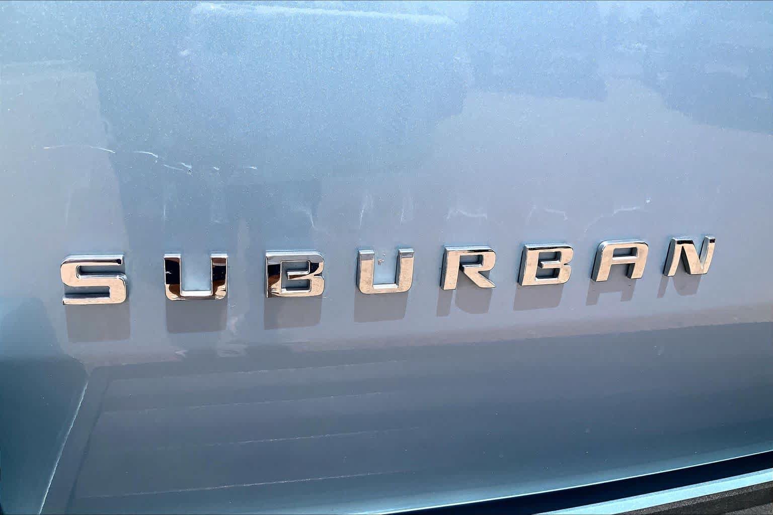 Used 2011 Chevrolet Suburban LTZ AWD/4WD image 32