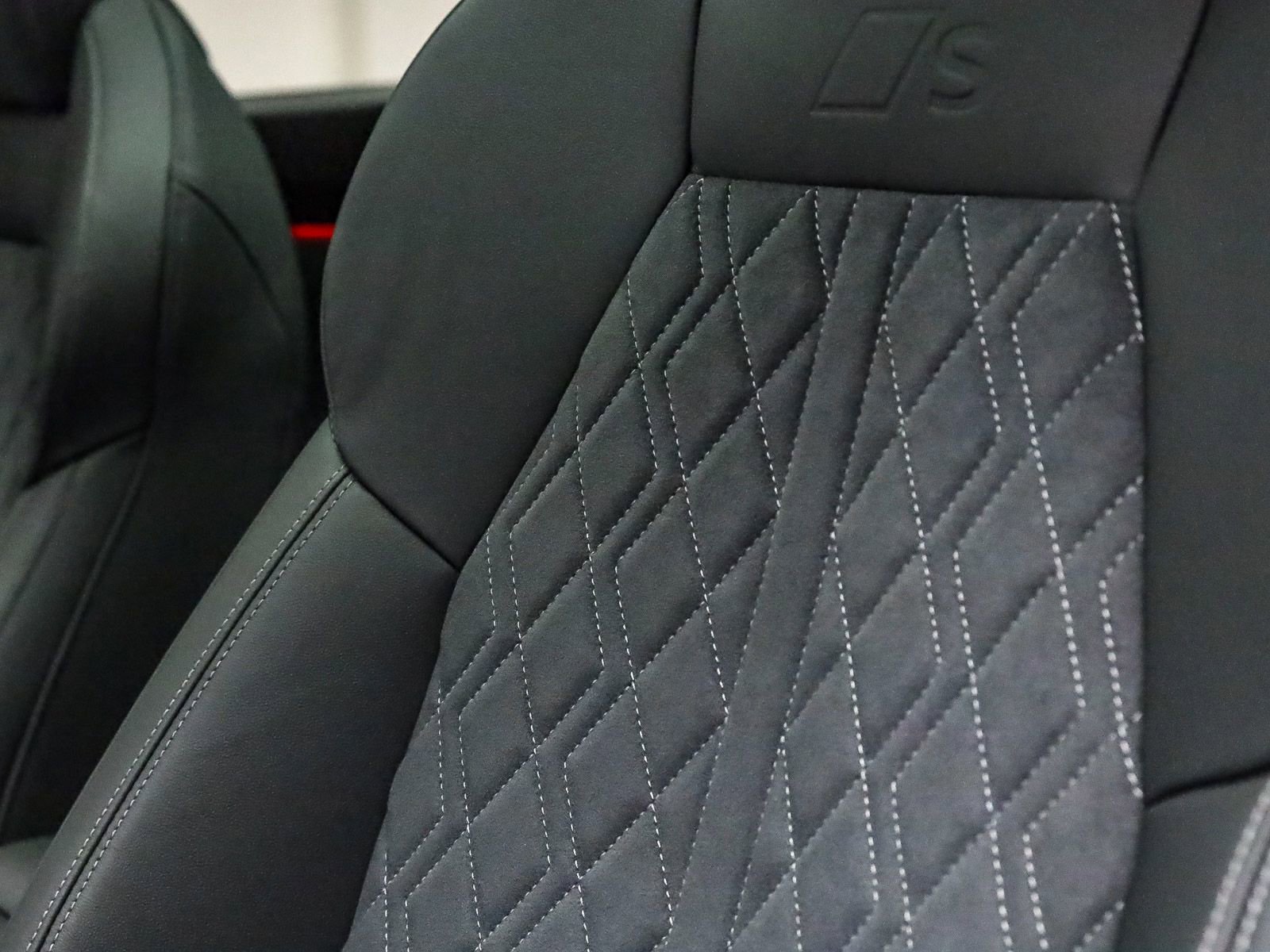 New 2025 Audi SQ5 Premium Plus AWD/4WD image 24