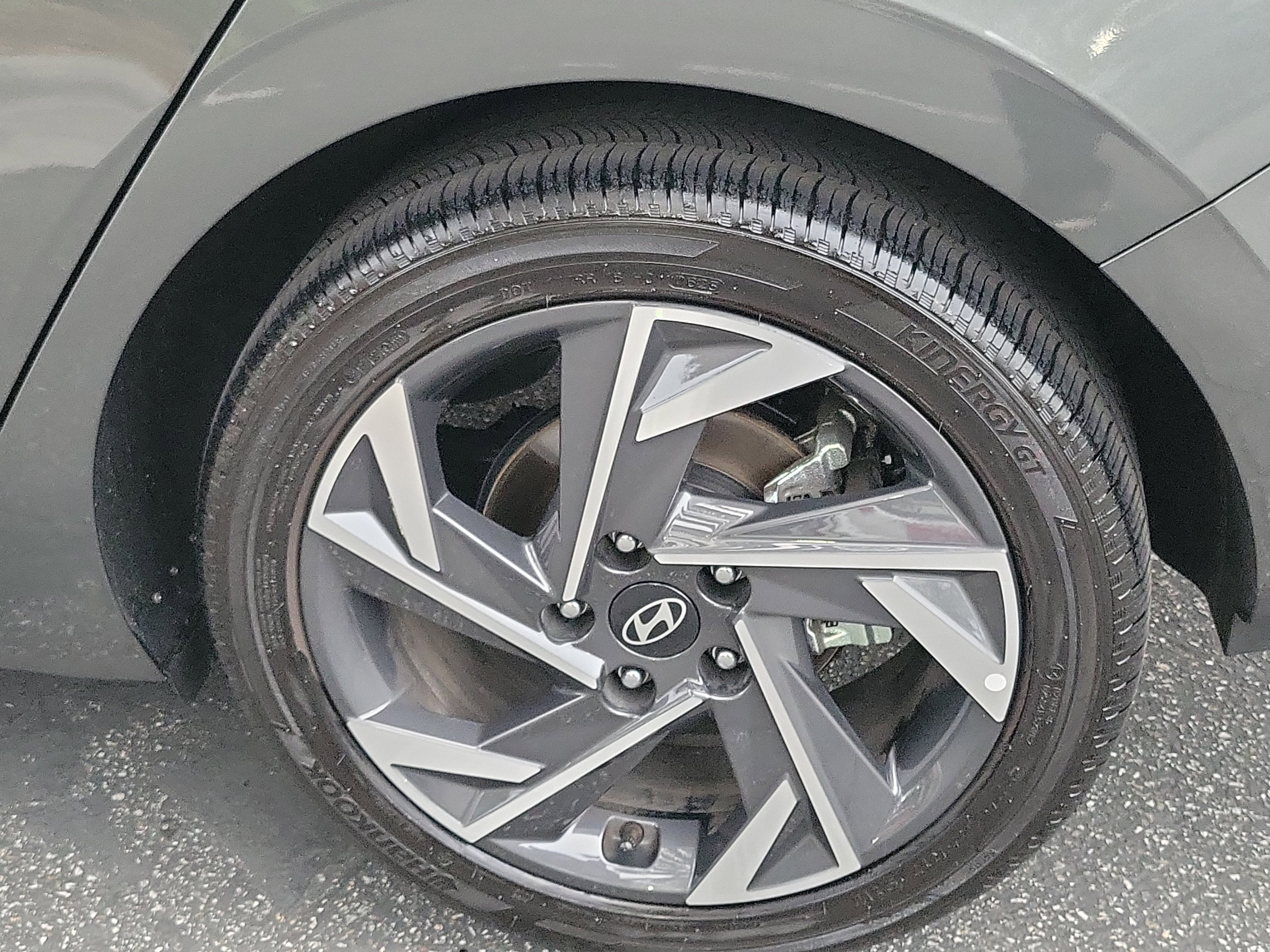 Certified 2025 Hyundai Elantra SEL FWD image 9