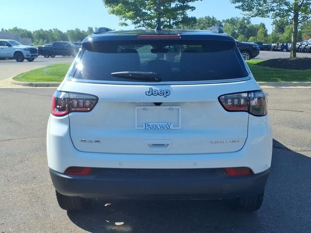 Used 2025 Jeep Compass Limited AWD/4WD image 5