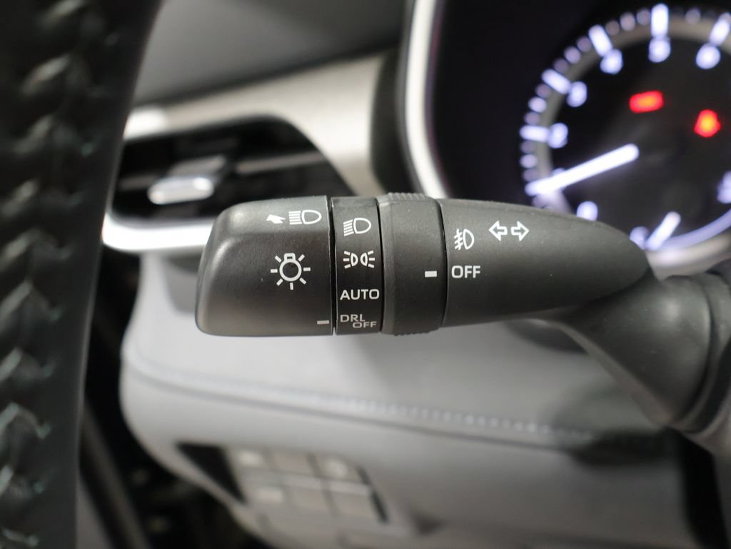 Certified 2024 Toyota Highlander XLE AWD/4WD image 36
