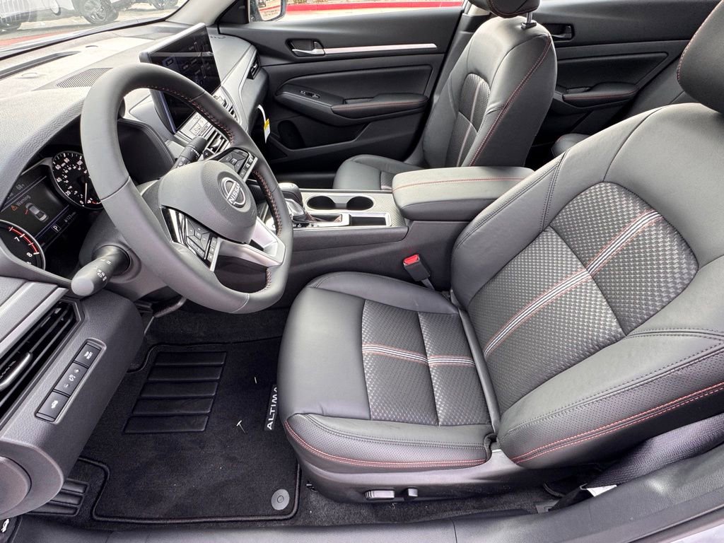 New 2026 Nissan Altima 2.5 SR FWD image 9
