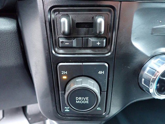 Used 2025 Ford F350 Lariat w/ Lariat Ultimate Package image 24