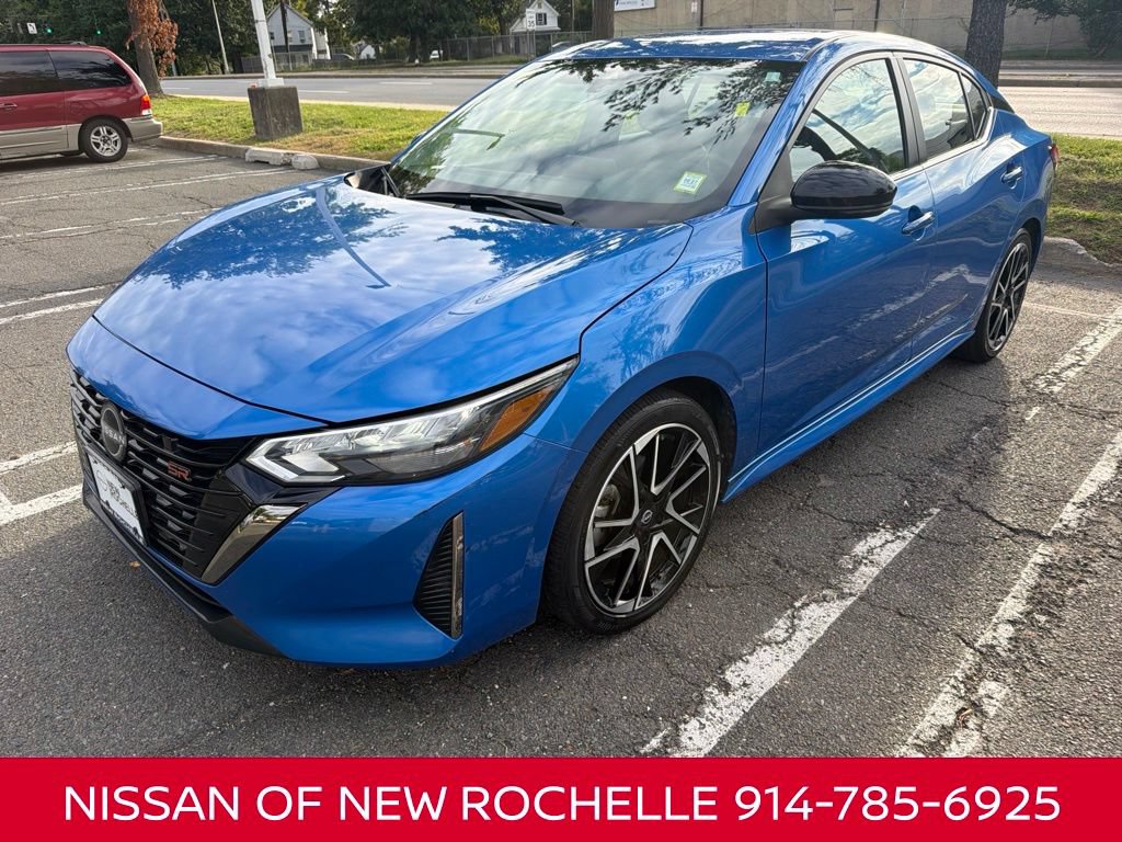 Used 2024 Nissan Sentra SR FWD image 1