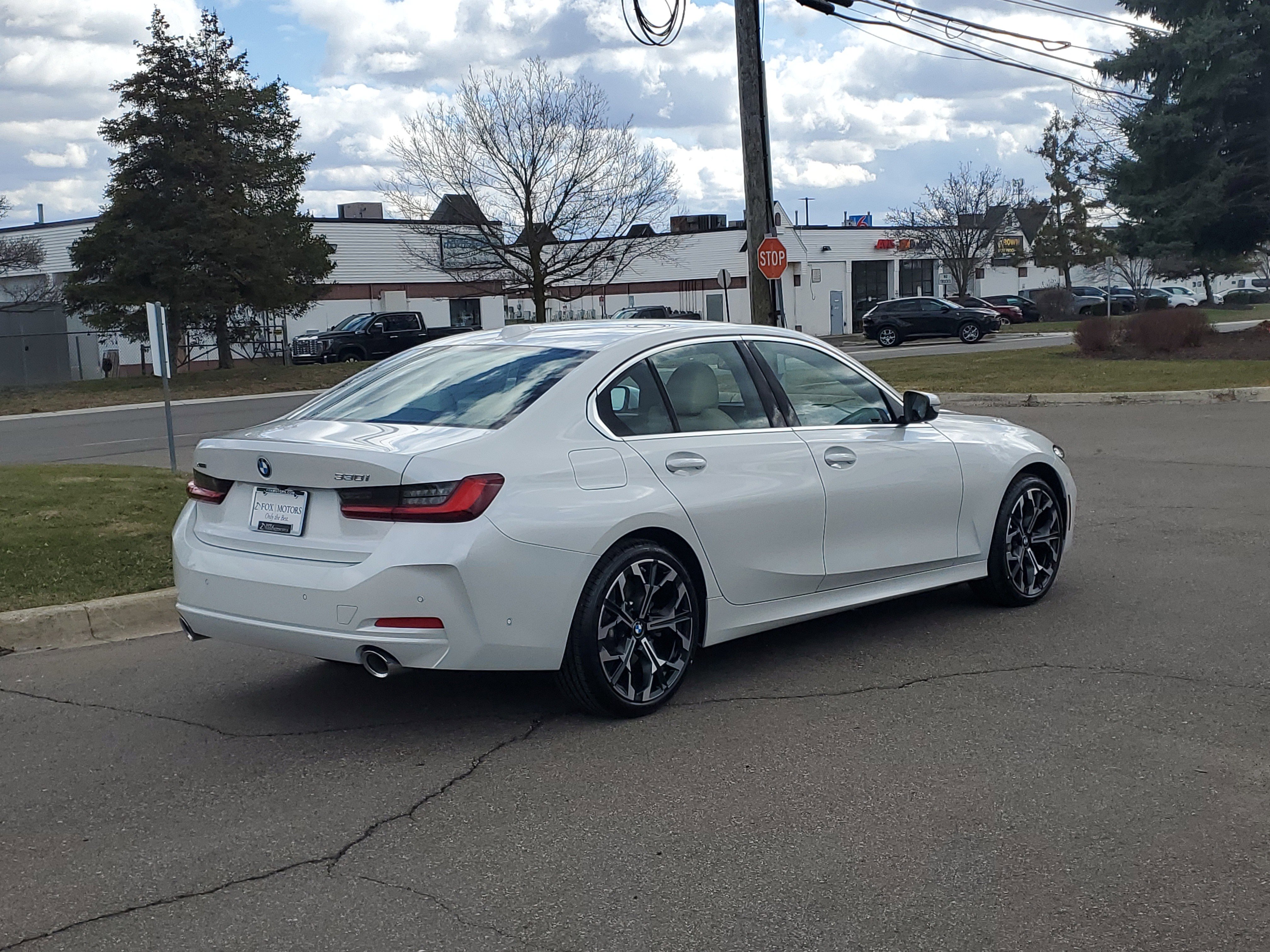 New 2026 BMW 330i xDrive Sedan w/ Premium Package image 3