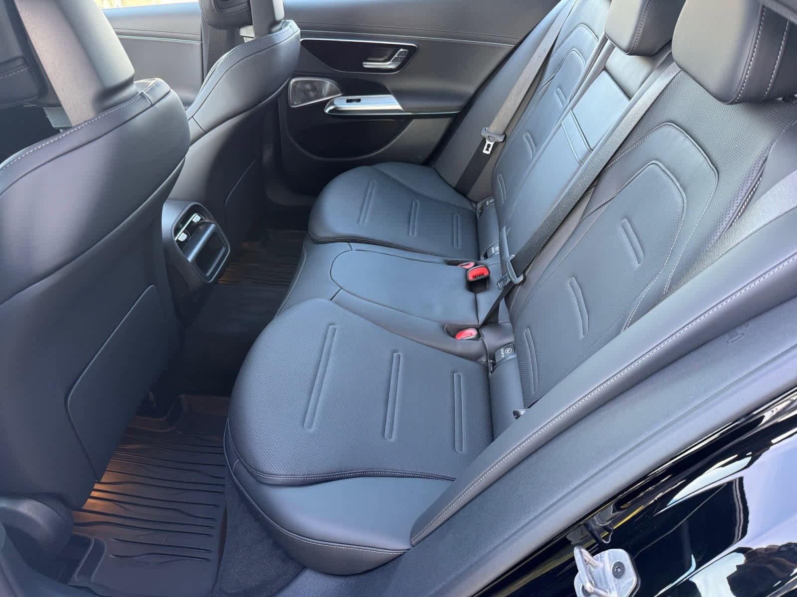 New 2026 Mercedes-Benz E 53 AMG e 4MATIC Sedan image 11