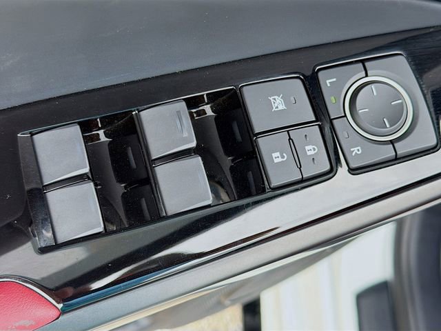 Used 2025 Lexus IS 350 F Sport w/ Accessory Package image 21