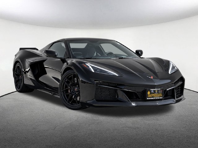 Used 2024 Chevrolet Corvette Z06 w/ Battery Protection Package RWD image 2