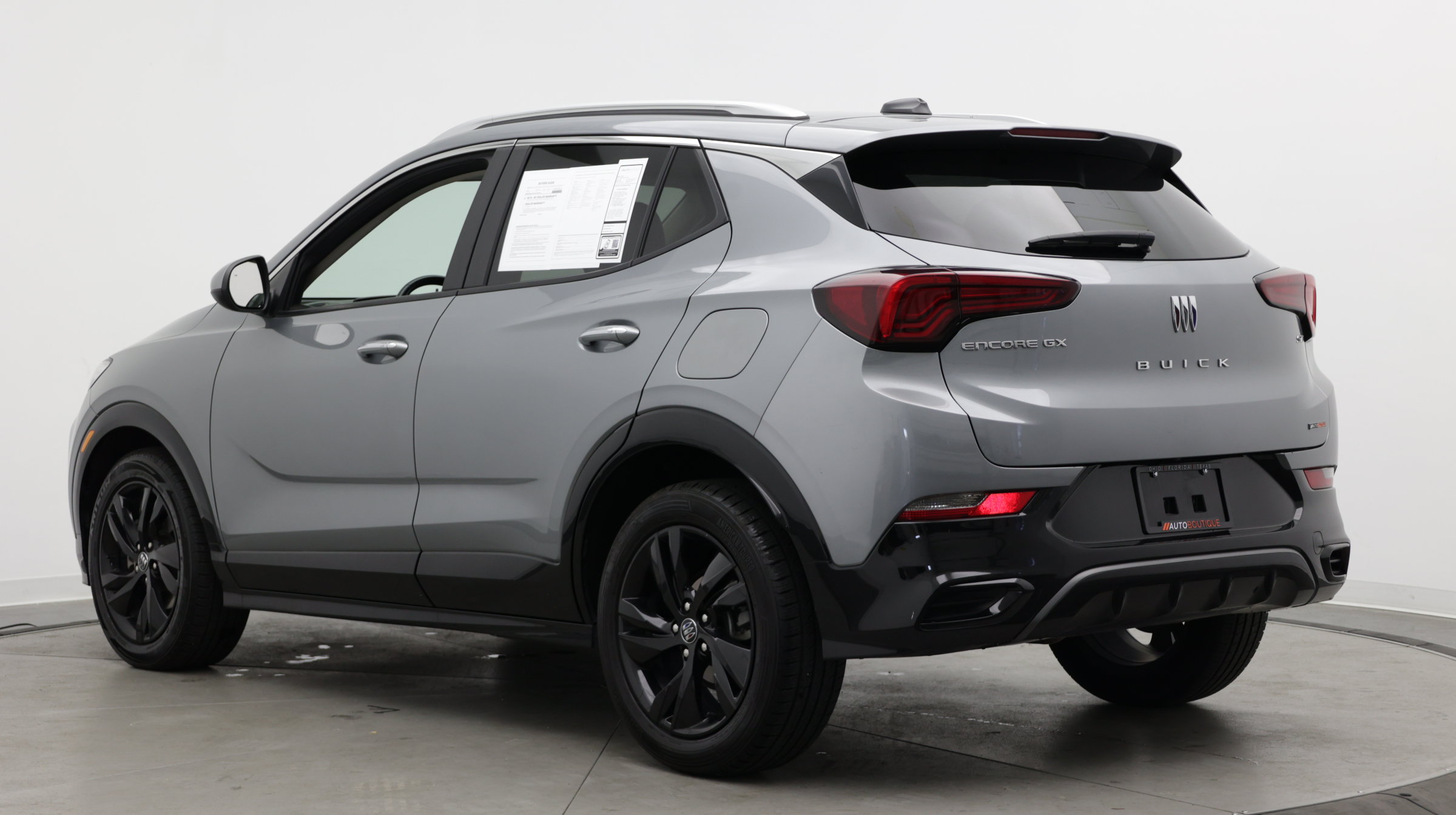 Used 2024 Buick Encore GX Sport Touring FWD image 5