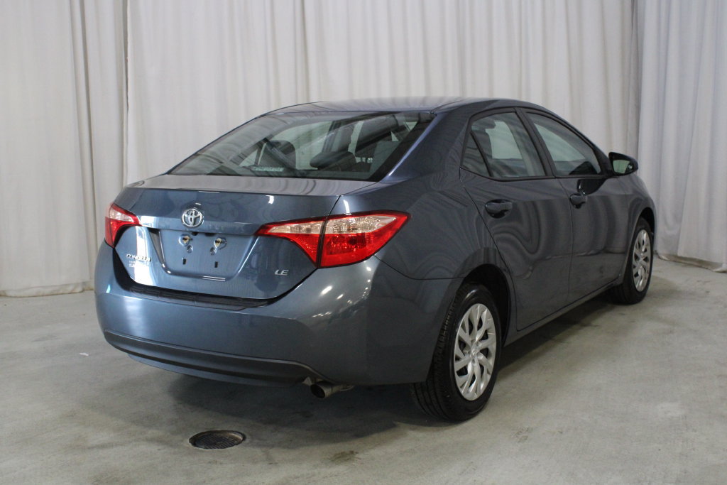 Used 2018 Toyota Corolla LE FWD image 26