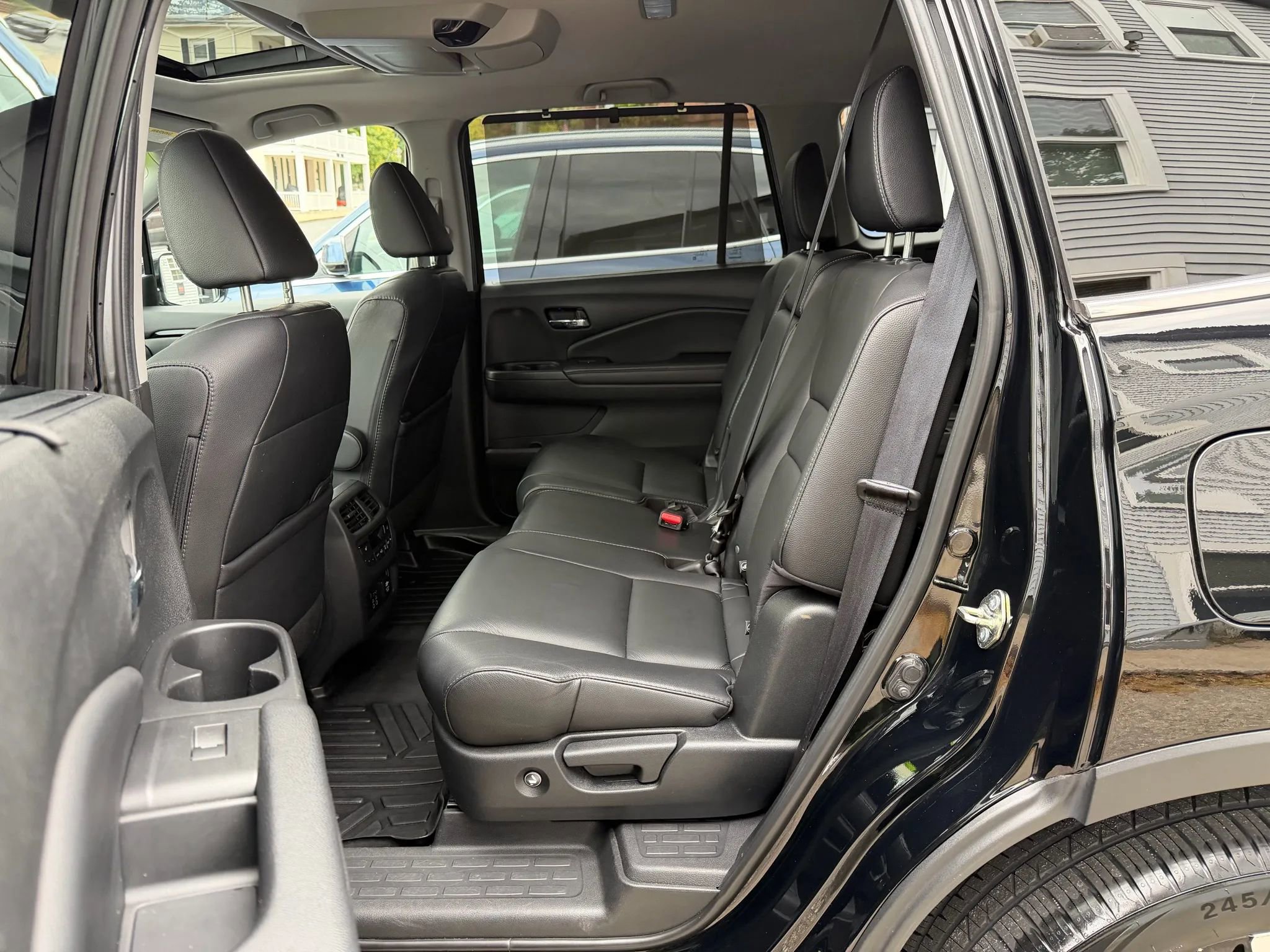 Used 2020 Honda Pilot Touring image 21
