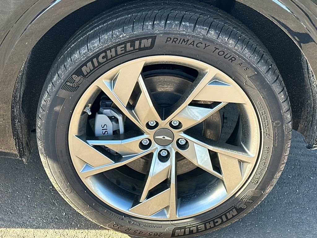 Used 2023 Genesis Electrified GV70 Advanced image 19