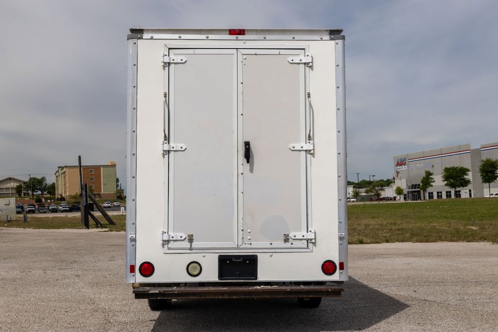 Used 2014 Chevrolet Express 3500 RWD image 6
