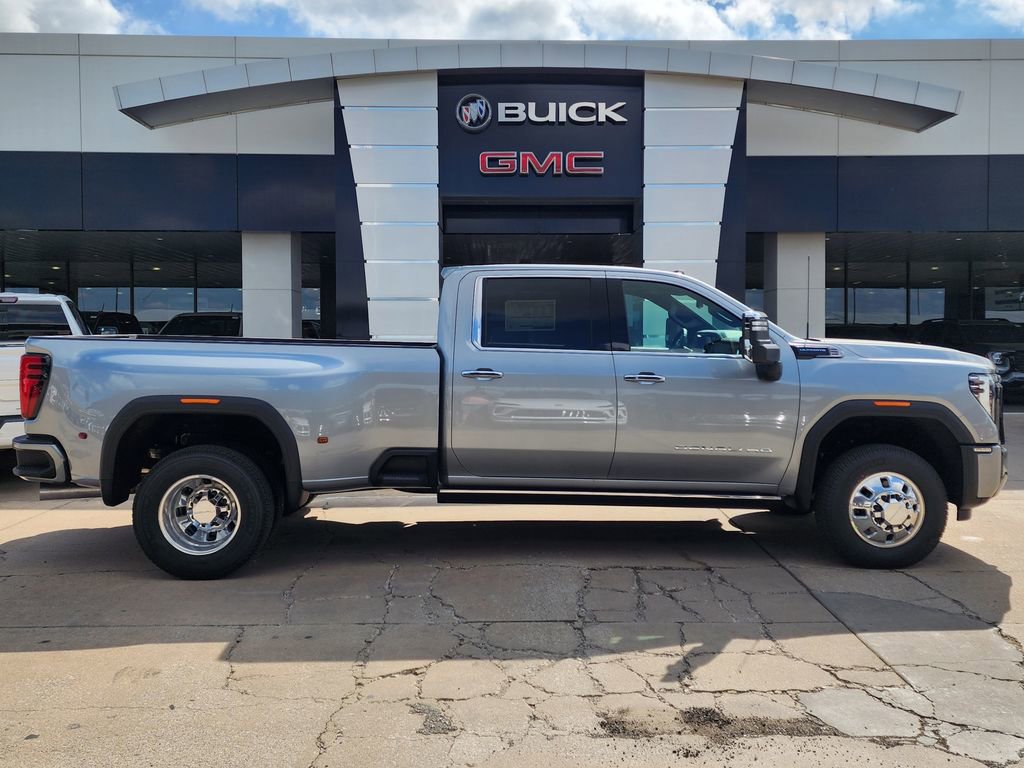 New 2026 GMC Sierra 3500 Denali Ultimate image 2