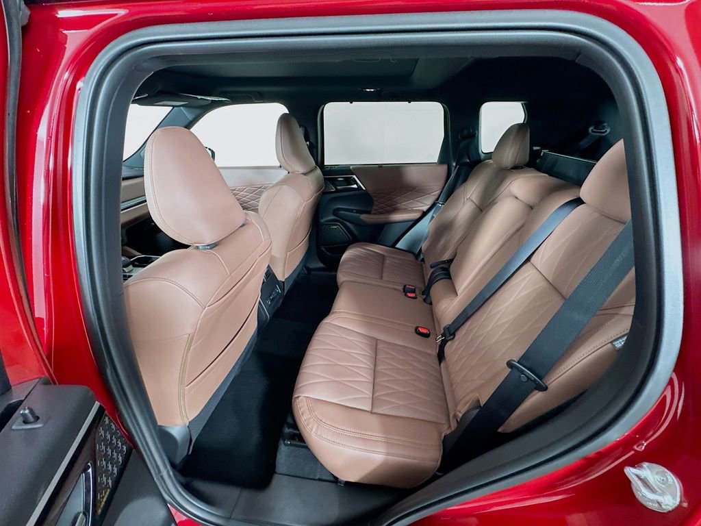 New 2026 Mitsubishi Outlander SEL FWD image 26