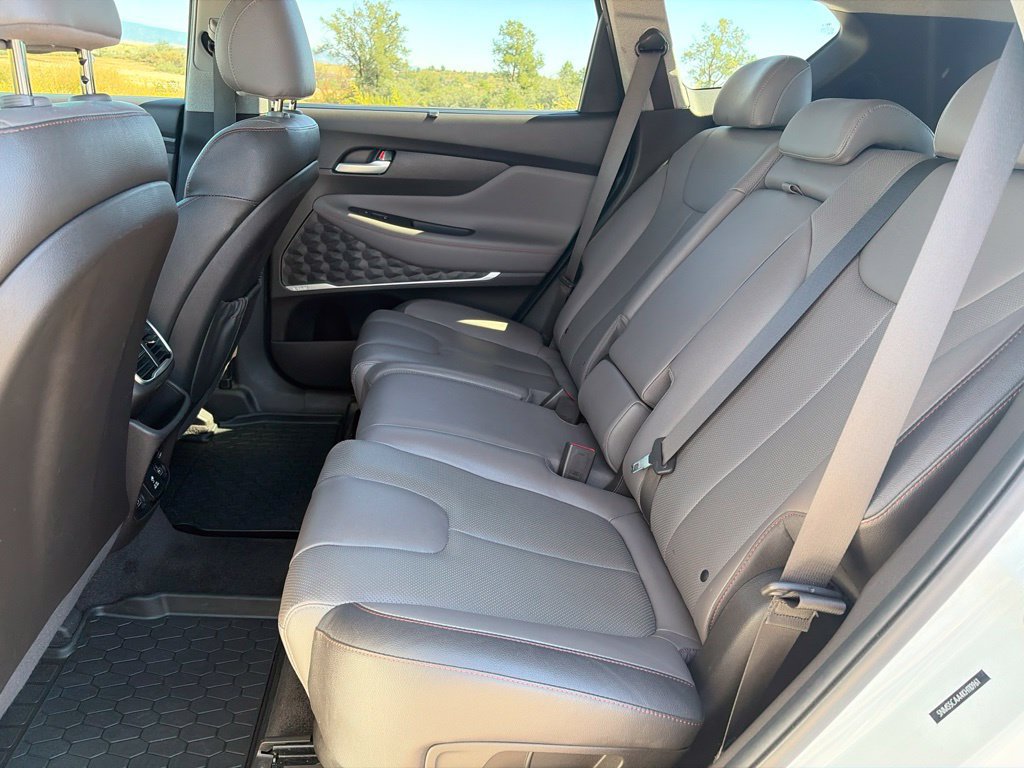 Used 2019 Hyundai Santa Fe AWD image 12