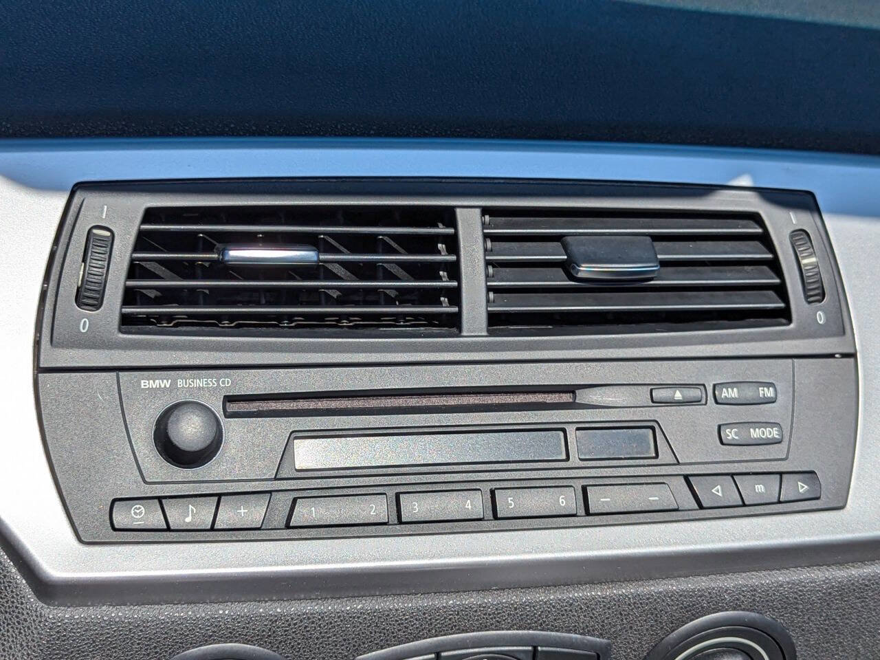 Used 2008 BMW Z4 3.0i image 24