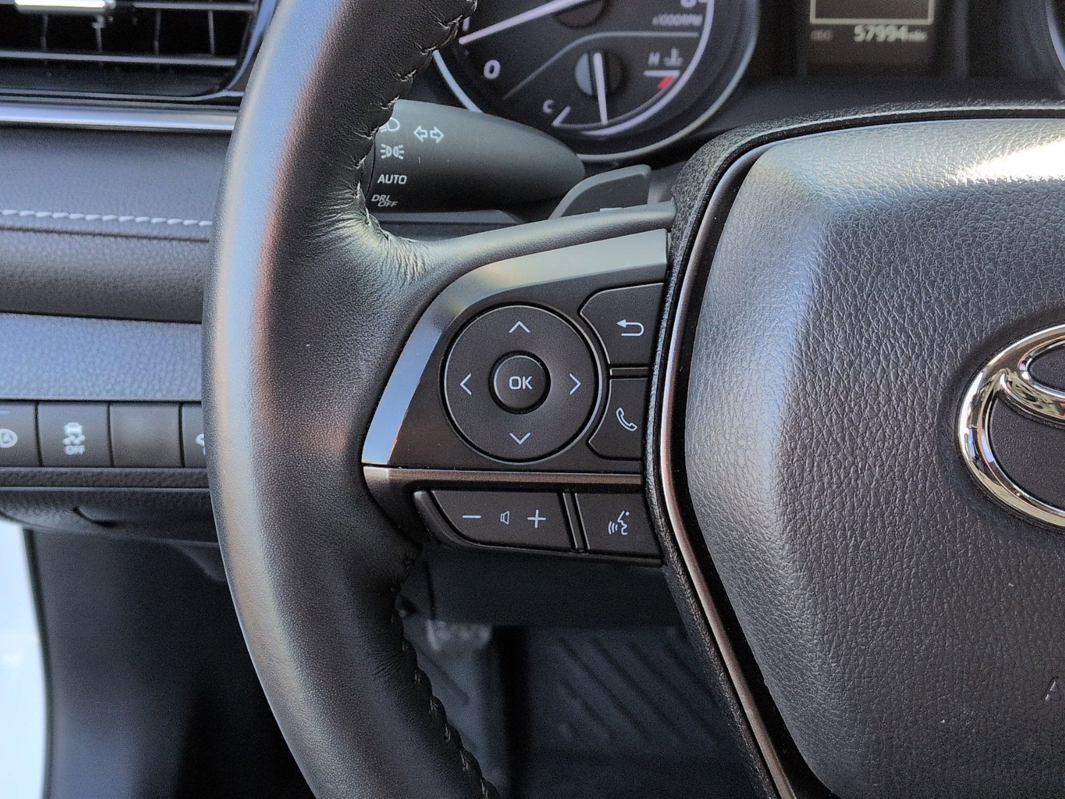 Used 2023 Toyota Camry SE image 19