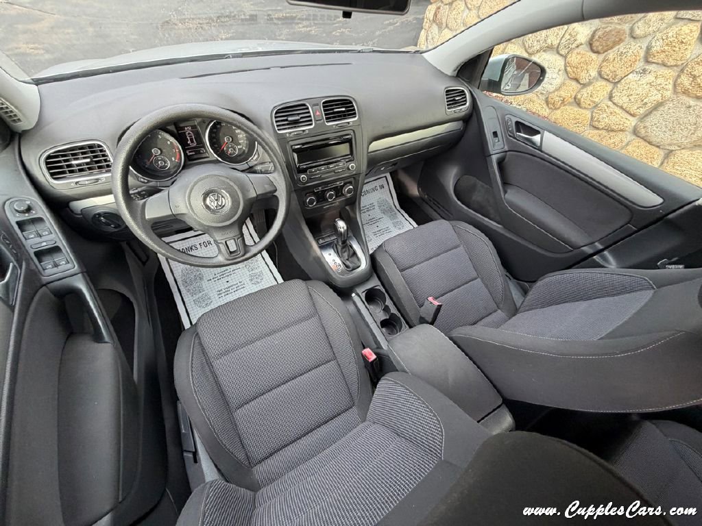 Used 2014 Volkswagen Golf 4-Door FWD image 21