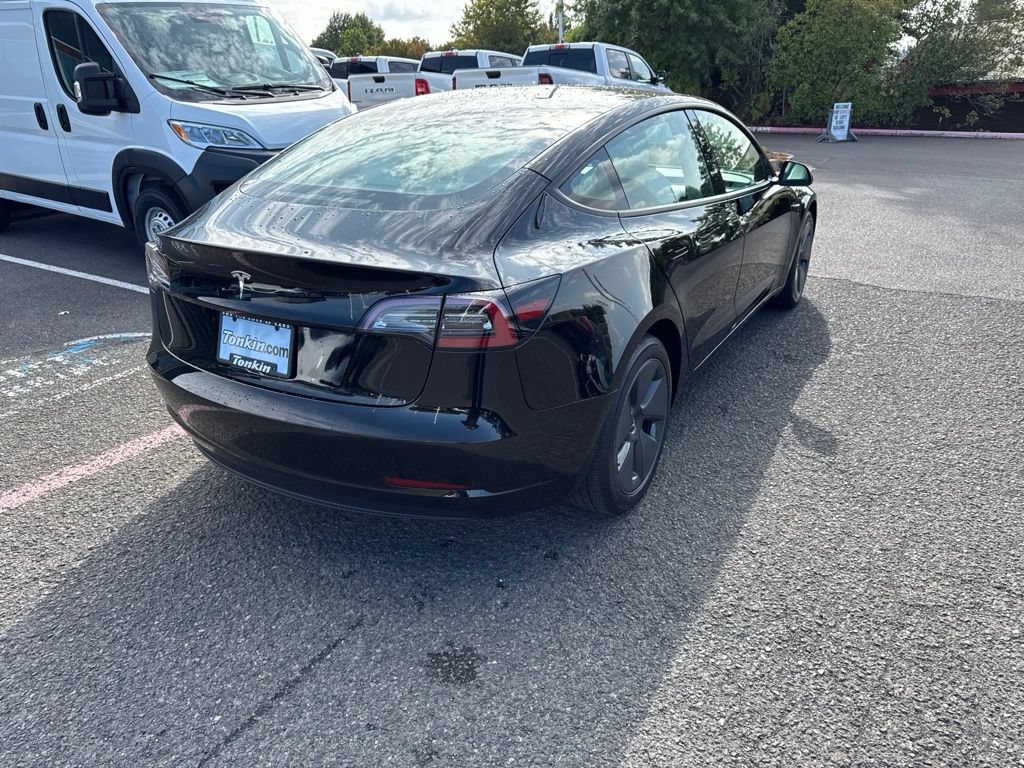 Used 2023 Tesla Model 3 Standard Range RWD image 9