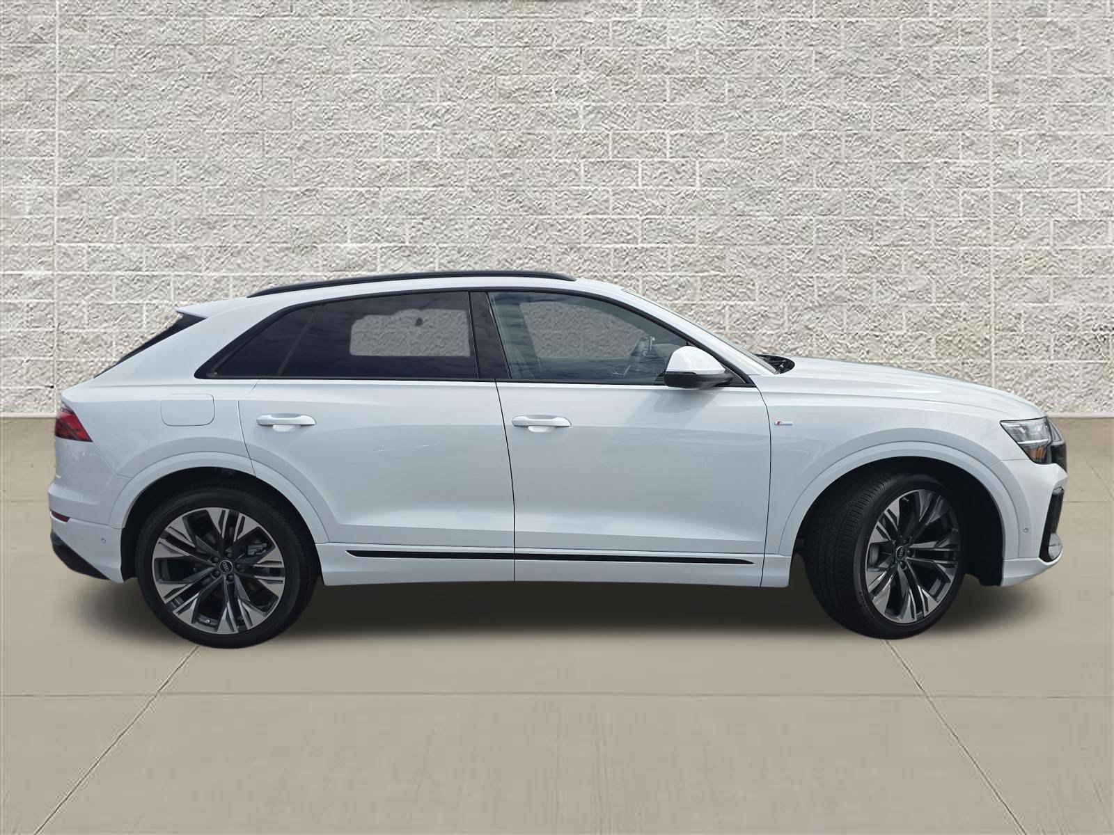 New 2027 Audi Q8 Premium Plus AWD/4WD image 8