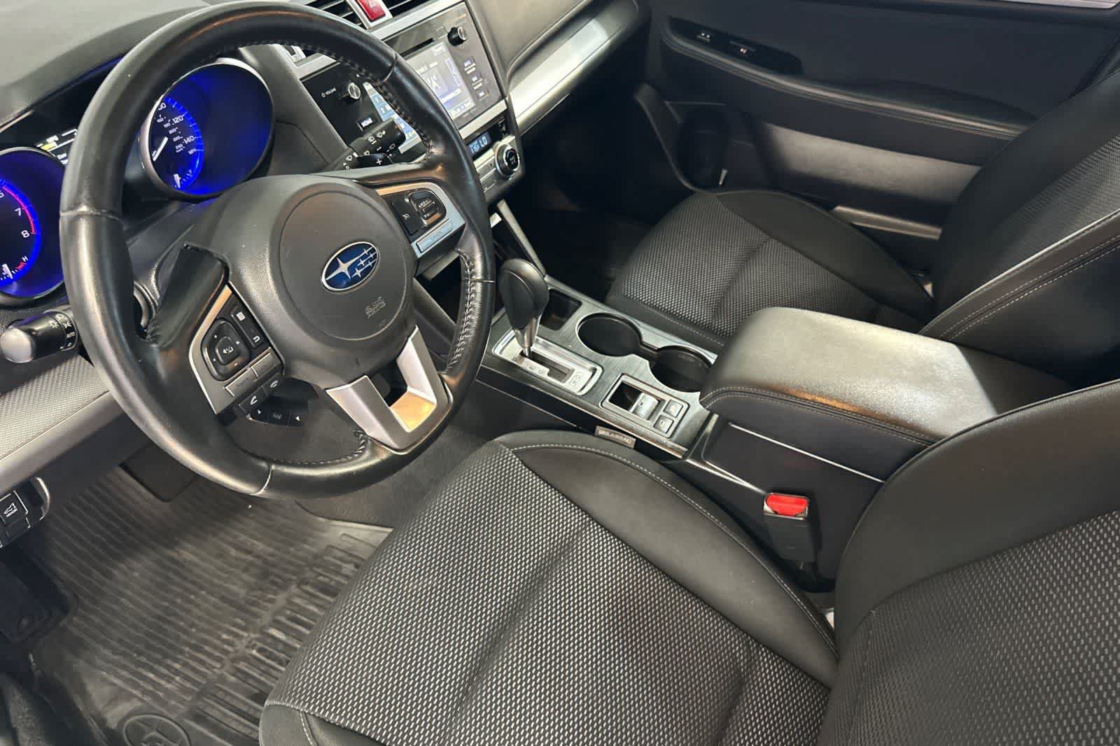 Used 2016 Subaru Outback 2.5i Premium AWD/4WD image 12