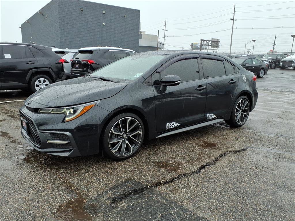 Certified 2022 Toyota Corolla XSE image 3