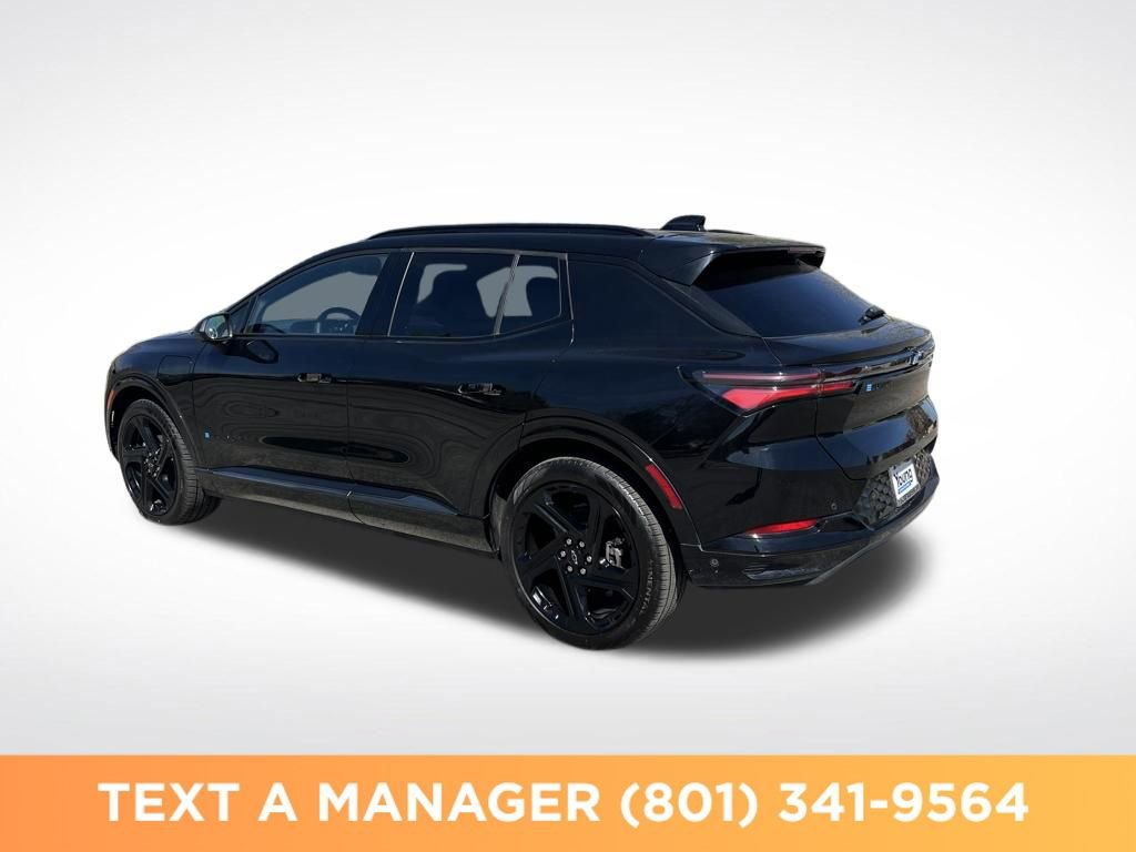 Used 2024 Chevrolet Equinox EV RS FWD image 3