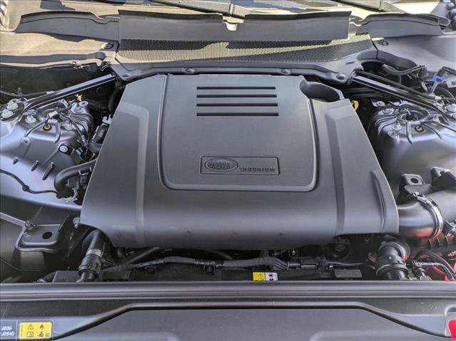 New 2026 Land Rover Discovery Dynamic SE image 18