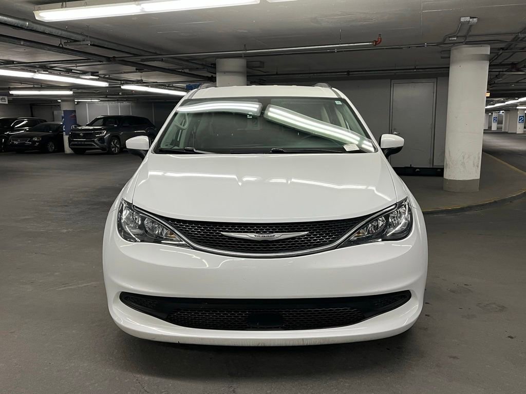 Used 2021 Chrysler Voyager Lxi image 27