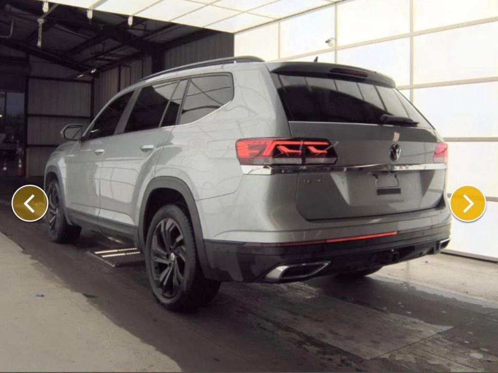 Used 2022 Volkswagen Atlas SE image 4