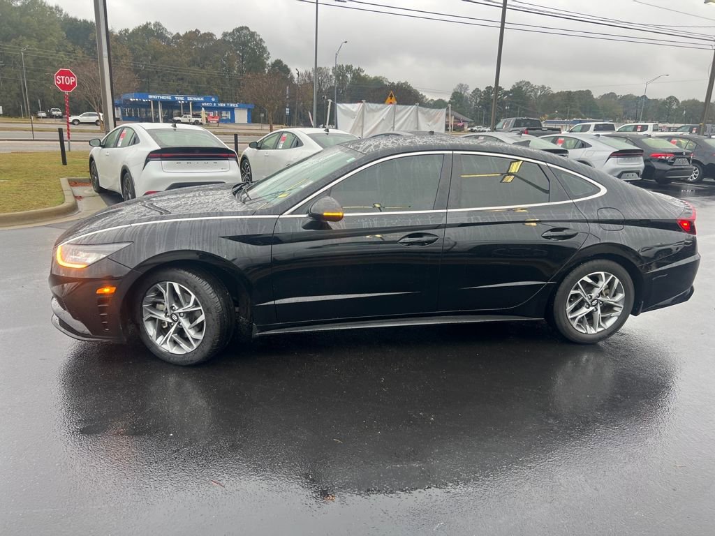 Used 2023 Hyundai Sonata SEL image 2